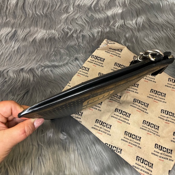 EUC Authentic GUCCI x SEGA Magnetismo Clutch - Picture 9 of 11